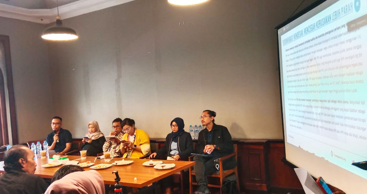 “Pelemahan Menjadi Nyata”
